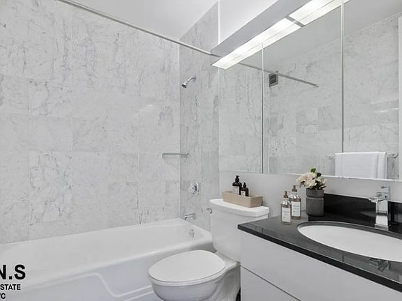 5th image of 265 E 66th St APT 17F