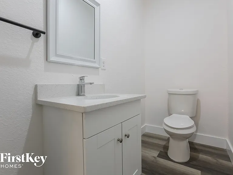 2698 Escambia Cir — Photo 14