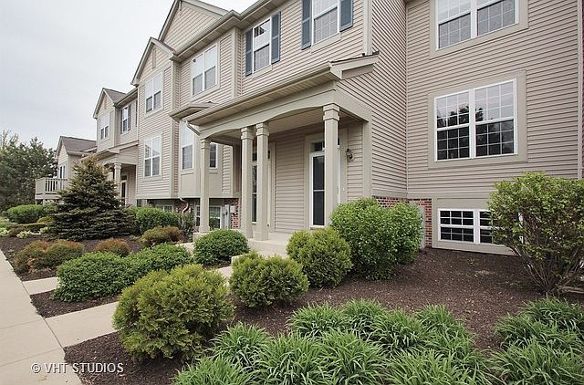 1st image of 894 Cherry Creek Dr