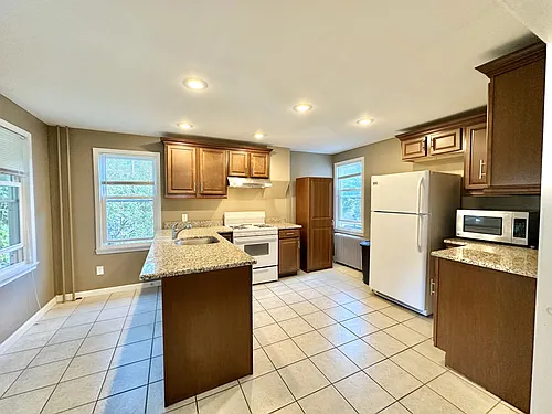 818 C St Photo 1