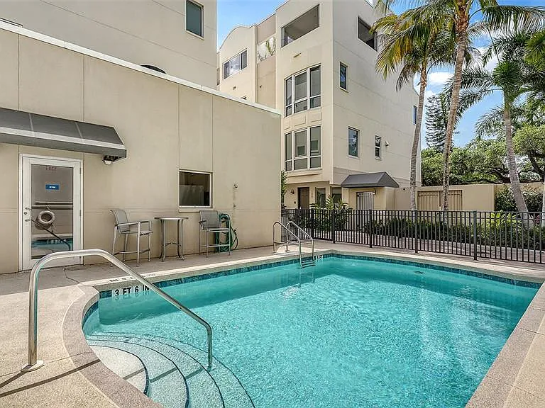 235 Cocoanut Ave #106B — Photo 51