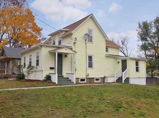 16 Spring Ave, Barrington, RI 02806