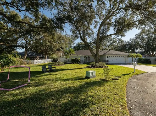 1484 Shorewood Ct, Lakeland, FL 33803