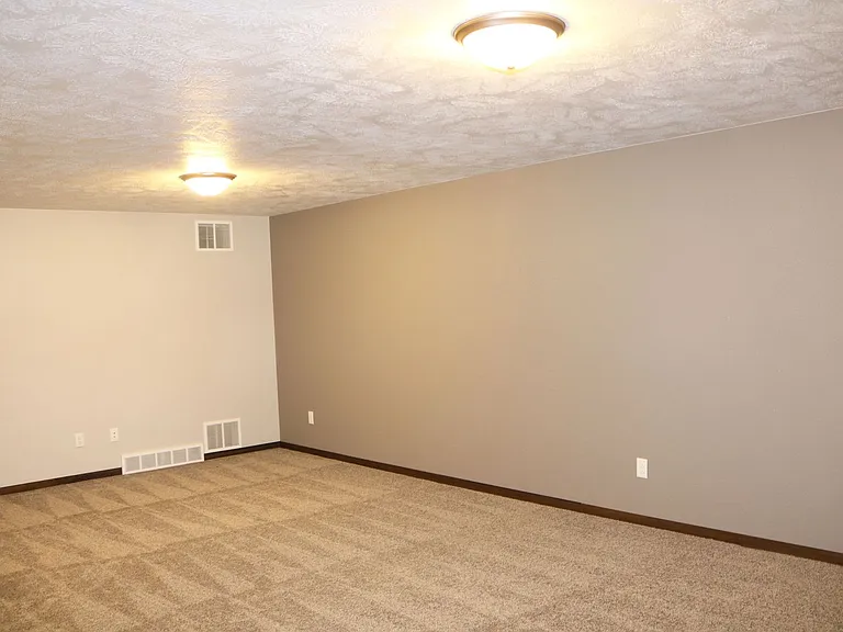 3518 S Outfield Cir — Photo 11
