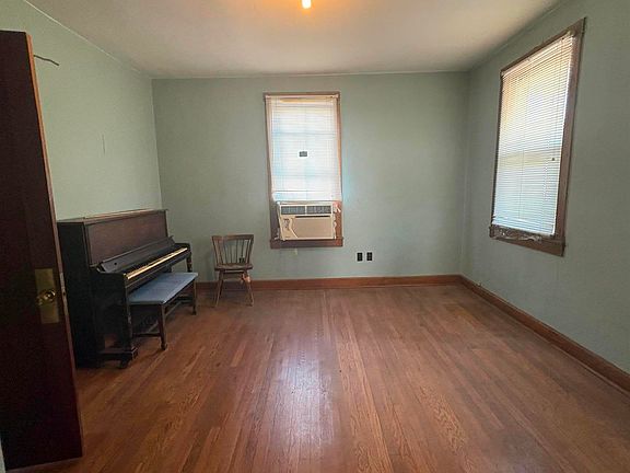 4th image of 13020 E State Road 62