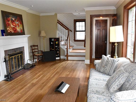3rd image of 115 Westbridge Dr