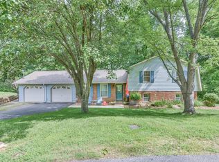 1053 Amersham Rd, Kingsport, TN 37660