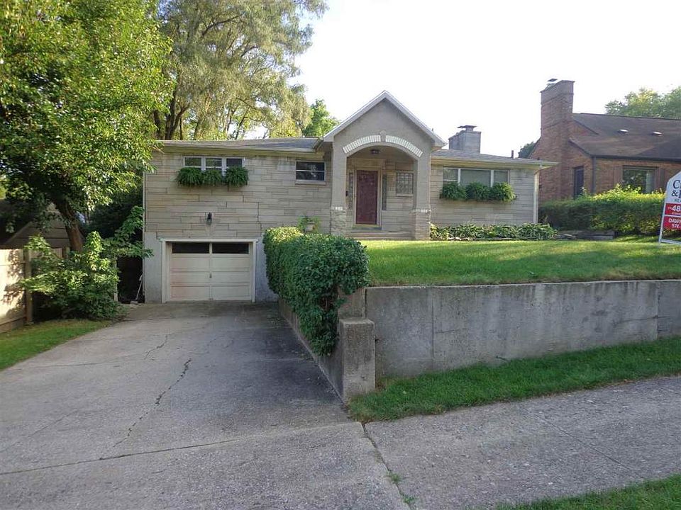 1st image of 1334 E Victoria St
