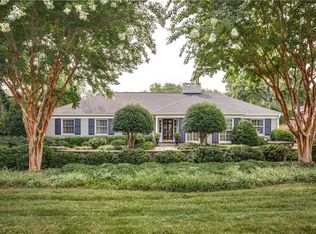 1906 Pembroke Rd, Greensboro, NC 27408