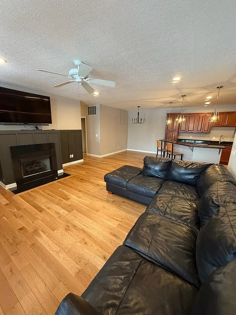 Charming 2BR Condo in Columbus — Photo 4