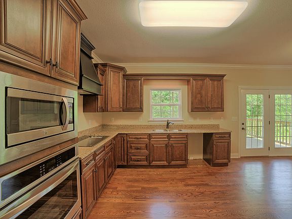 3rd image of 6641 Satjanon Dr