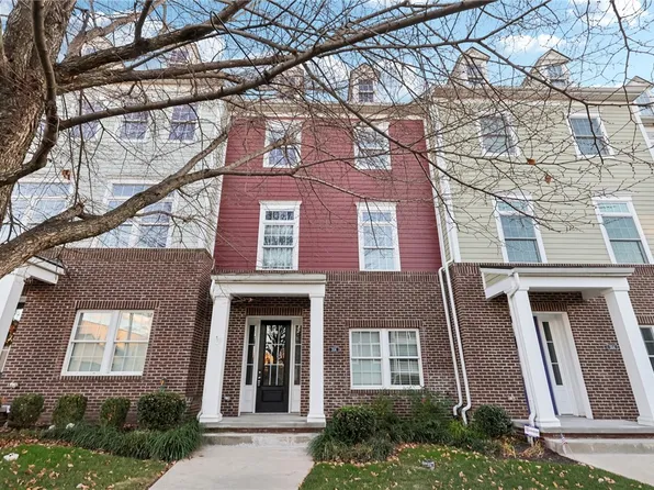 306 College Ave, Oakmont, PA 15139