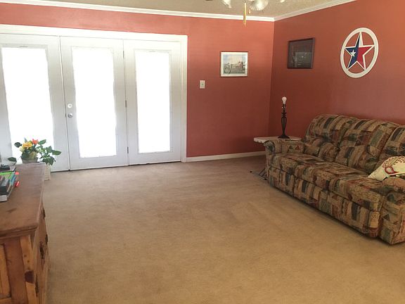 3rd image of 1013 W Custer St