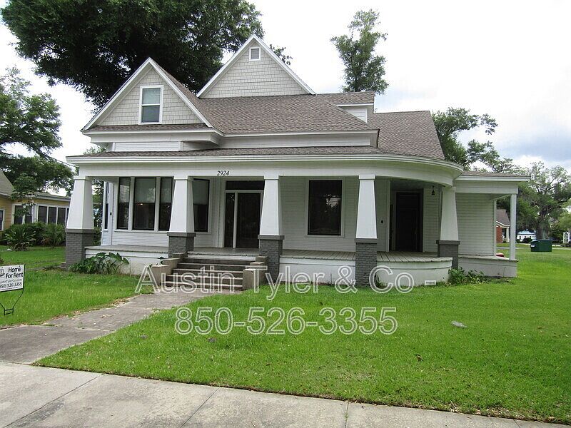 1st image of 2924D N Green St