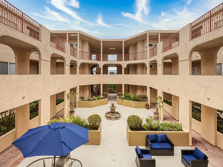 Vinton Court Apartments — Photo 5