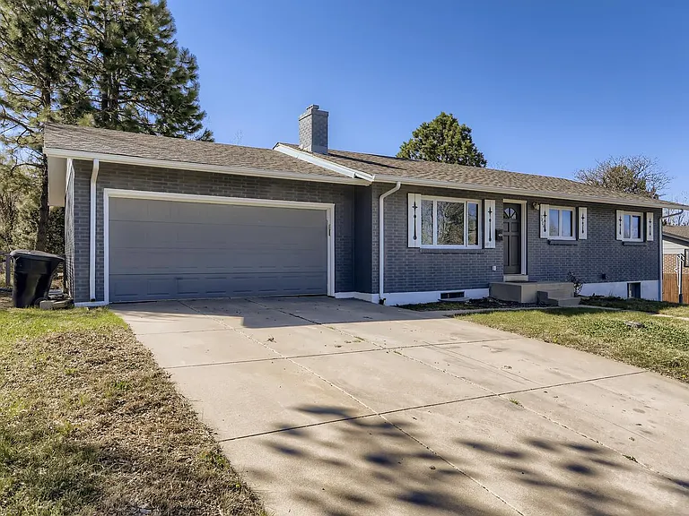 7804 E Hampden Cir — Photo 23
