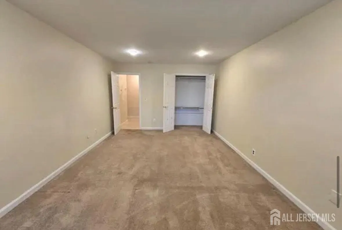 2 bed, 1.0 bath, $2,200 — Photo 3