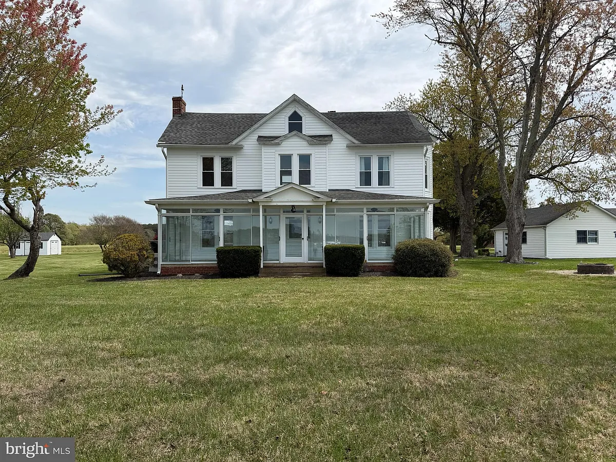 Building Photo - 48600 Deep Cove Ln