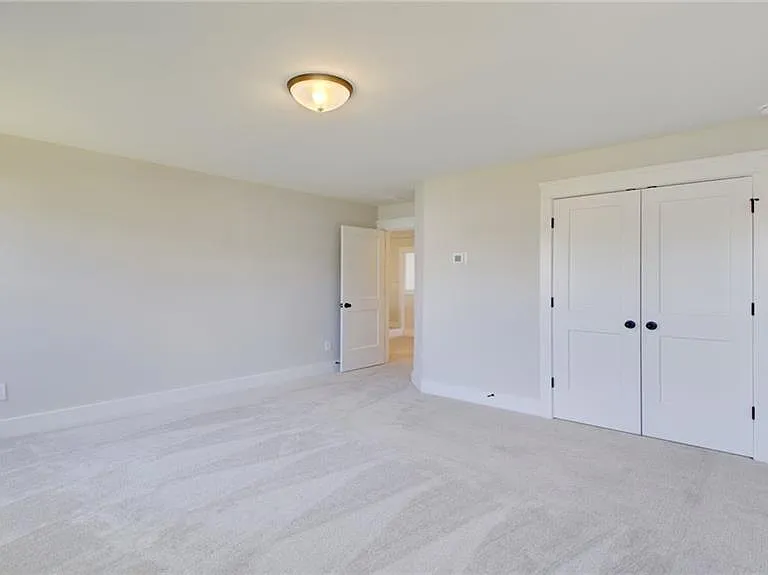 6904 Lancelot Ct — Photo 40