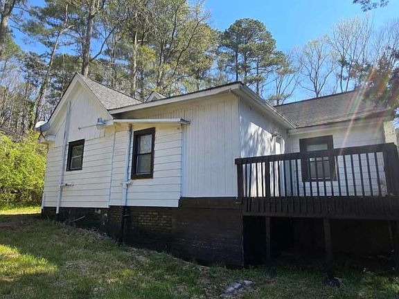 3rd image of 2700 Head Rd SW