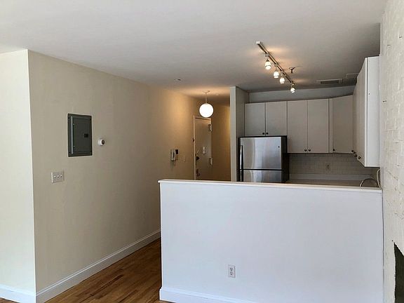 5th image of 13 Avenue A APT 2