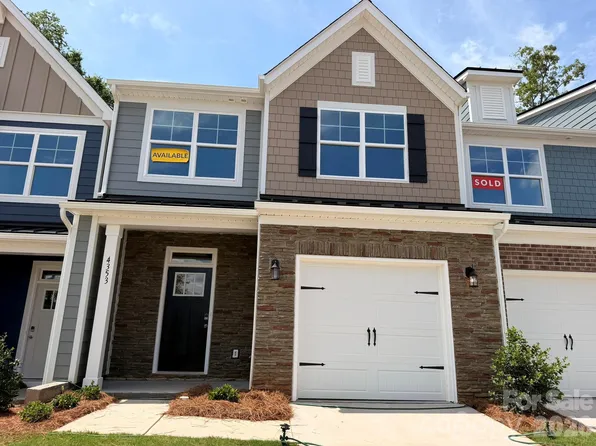 4353 Black Ct, Harrisburg, NC 28075
