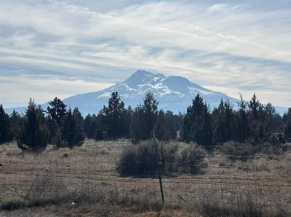 6000 Agate Ct, Montague, CA 96064