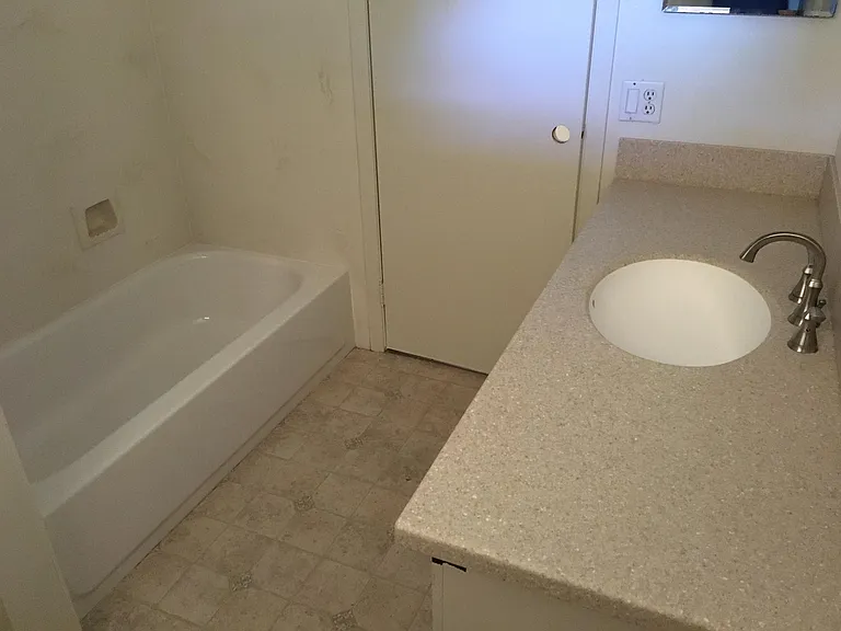 1629 Countrywood Ct — Photo 10