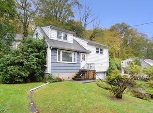 667 Colfax Rd, Wayne, NJ 07470