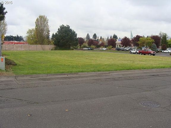 3rd image of 5604 NE 112th Ave