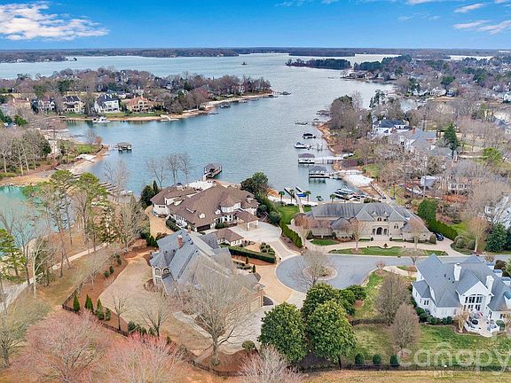 3rd image of 17429 Staysail Ct