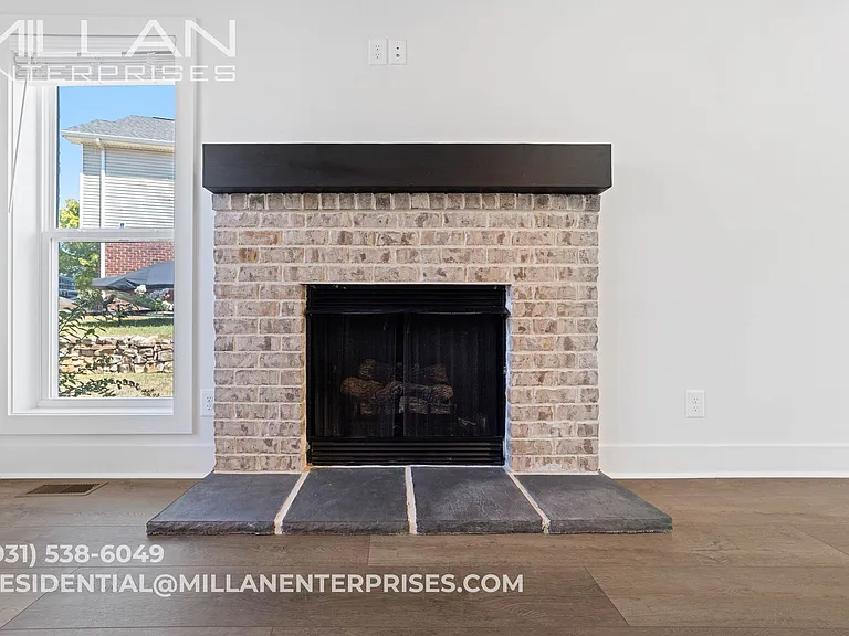 3509 Clover Hills Dr — Photo 4