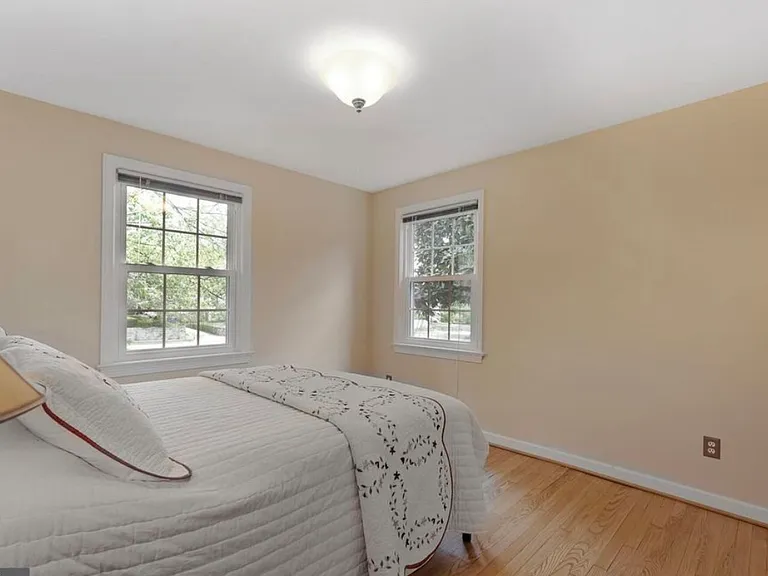 2622 N Lexington St — Photo 10