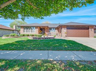8300 162nd Pl, Tinley Park, IL 60477