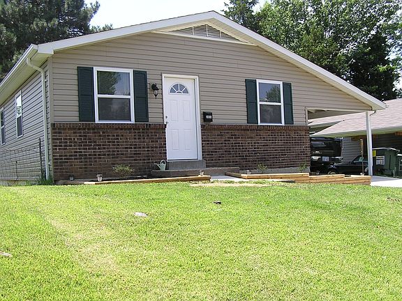 4th image of 3656 Delor St