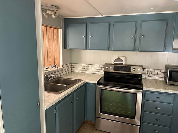 2nd image of 1155 SE Professional Mall Blvd Trailer 207