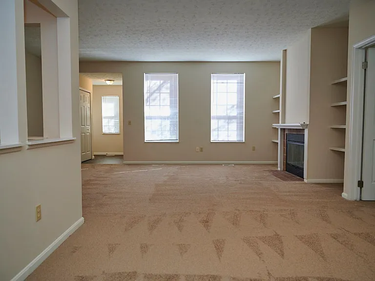 Grand Bay Apartments and Townhomes — Photo 49