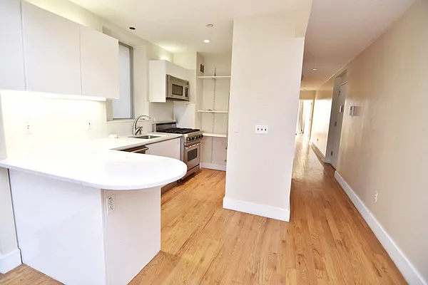 Rented by Bohemia Realty Group | media 3