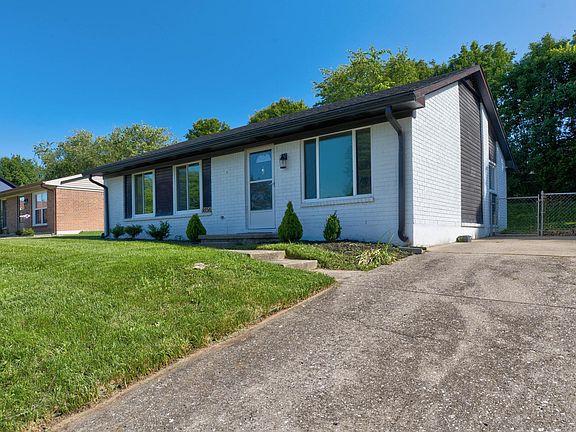 3rd image of 1656 Brentmoor Dr