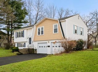 35 Gilhaven Rd, Manchester, NH 03104