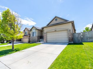 8875 N Franklin Dr, Eagle Mountain, UT 84005