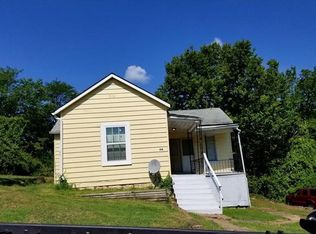 104 N 4th St, De Soto, MO 63020