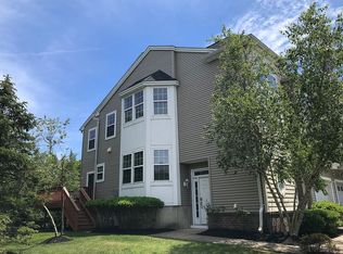 14 Island Breeze Ct, Manahawkin, NJ 08050