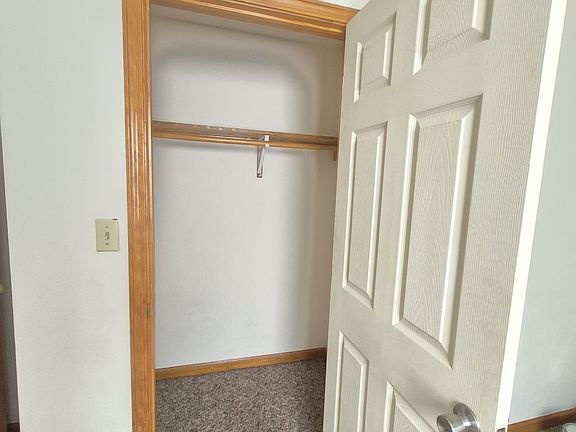 Room 1 - Closet