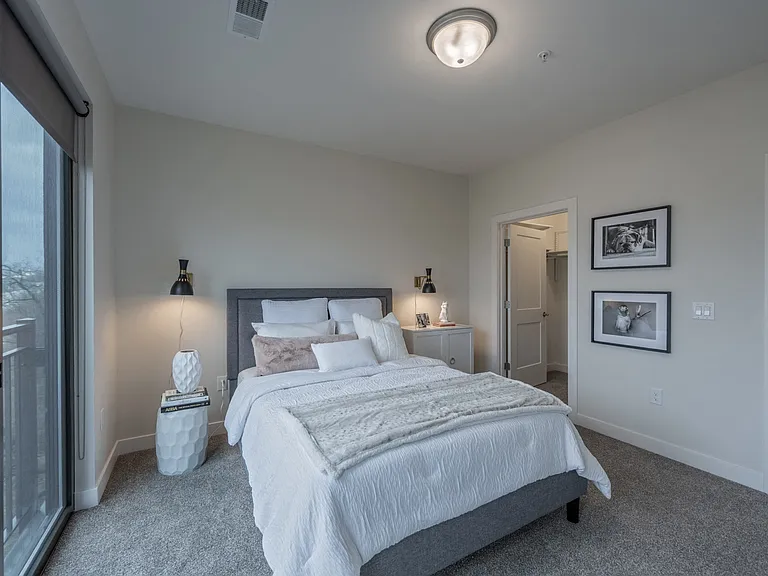 Adams Edge Apartments — Photo 6