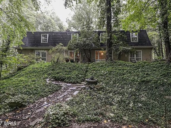 2nd image of 5307 Summit Dr
