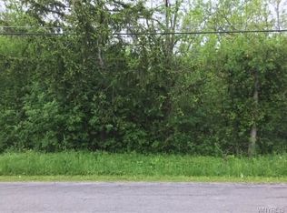 4046 Burke Pkwy, Hamburg, NY 14219