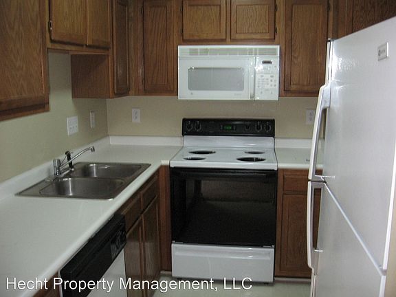 3rd image of 238 Cedarcroft Dr