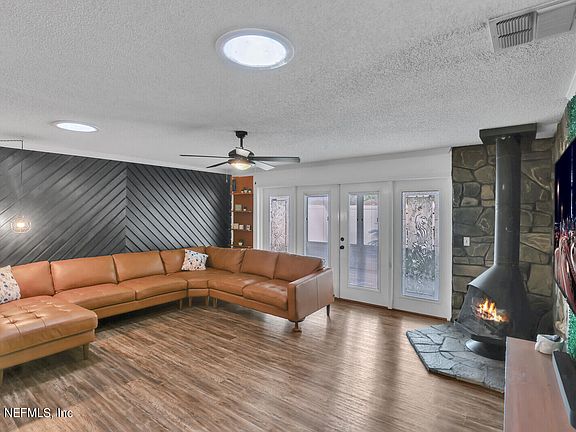 4th image of 6674 ALISMA Lane