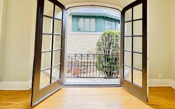 5th image of 11059 S Hoyne Ave APT 1